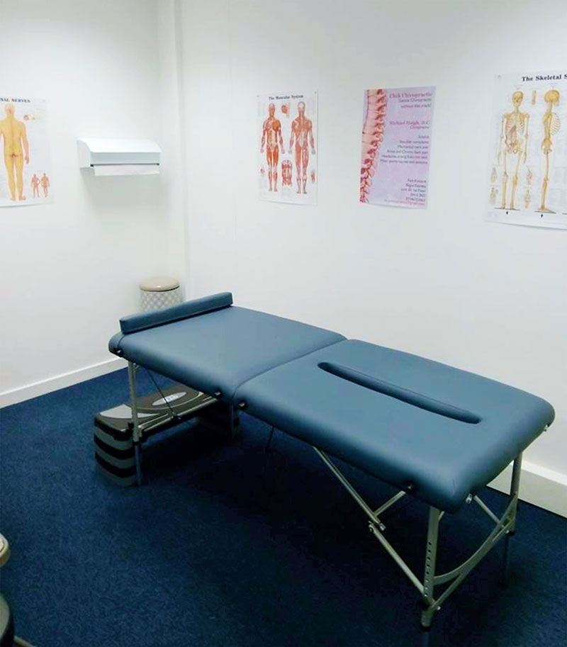 Opening-Hours-treatment-table Opening-Hours-treatment-table